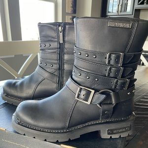 Harley Davison, Womens size 9, steel toe motorcycle boots. Worn once. Like new.